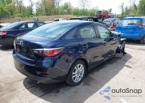 2018 Toyota Yaris Ia z USA, uszkodzony, nr VIN 3MYDLBYV5JY332643
